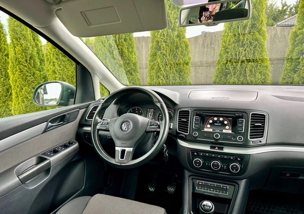 Volkswagen Sharan cena 47800 przebieg: 269860, rok produkcji 2014 z Połaniec małe 379